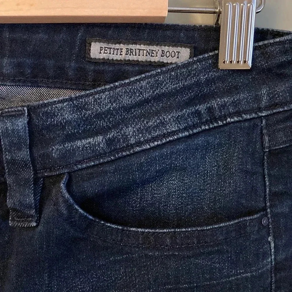 GUESS Brittney Boot Jeans NWOT size 28 - Picture 9 of 15